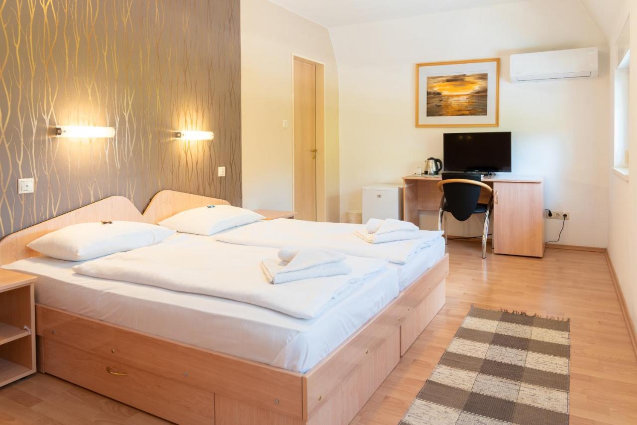 Balatonair Vendeghaz Hotel Balatonfüred Екстериор снимка